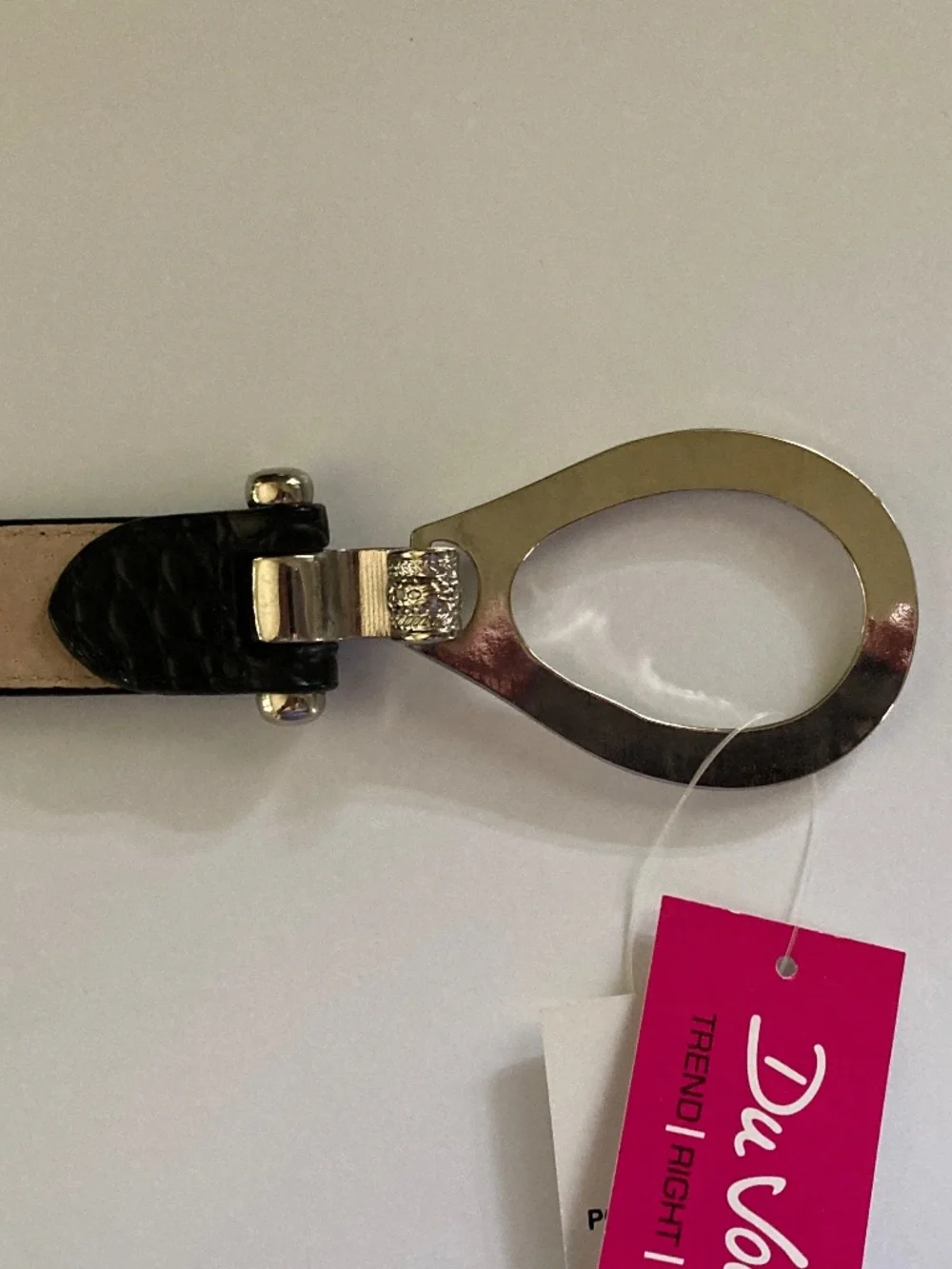 DuJour Black Croco Embossed Skinny Belt/Silver Tone Oval Buckle/M/L/24-39
